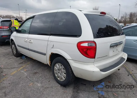 2007 Chrysler Town & Country from USA, damaged, VIN 1A4GJ45R47B154729